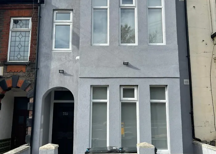 339 High Town Road Hostel Luton 
